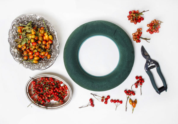 Professional foam ring and autumn plants