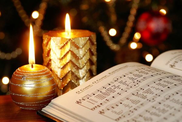 vánoční koledy a betlémské světlo